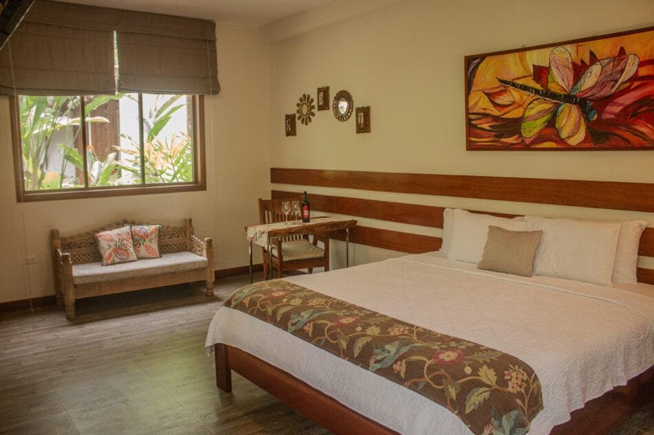 Tarantula room bed